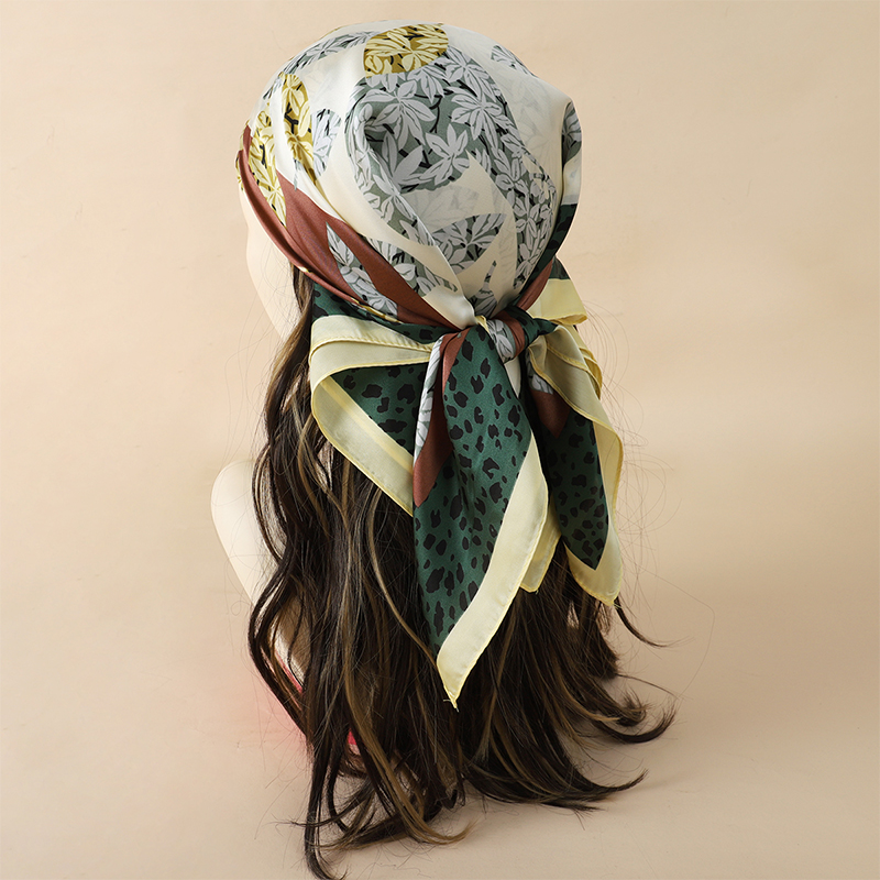Mùa Đông Hoạt Hình Dễ Thương T - đánh giá và giá Ascot Neck Scarf