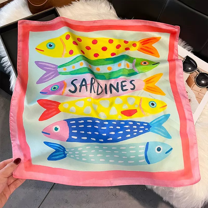 Fashion Fish Pattern Square Si - đánh giá và giá Ascot Neck Scarf