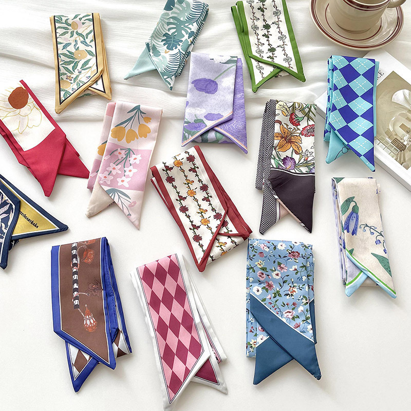 New luxury Brand Model Small S - đánh giá và giá Ascot Neck Scarf